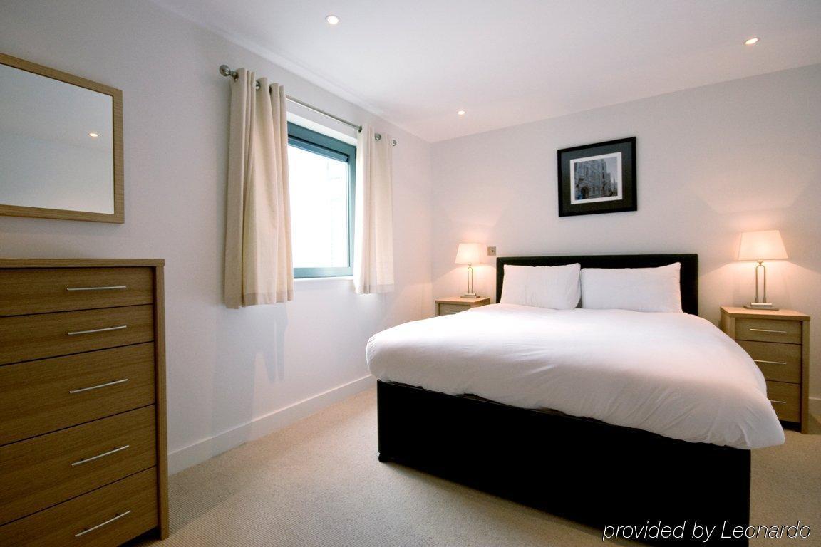 Hq Aparthotel Farnborough Farnborough  Eksteriør bilde