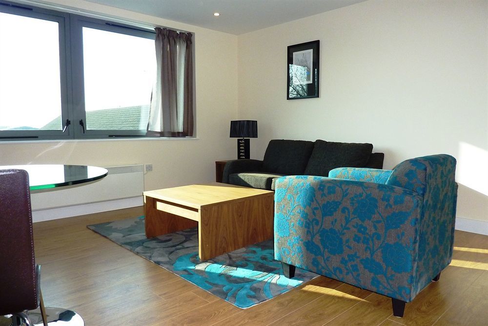 Hq Aparthotel Farnborough Farnborough  Eksteriør bilde